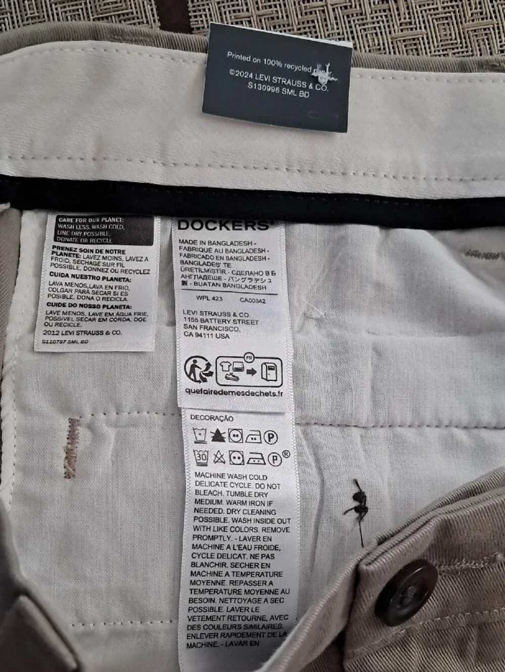 Dockers Men's Pleated  Pants in Khaki Beige